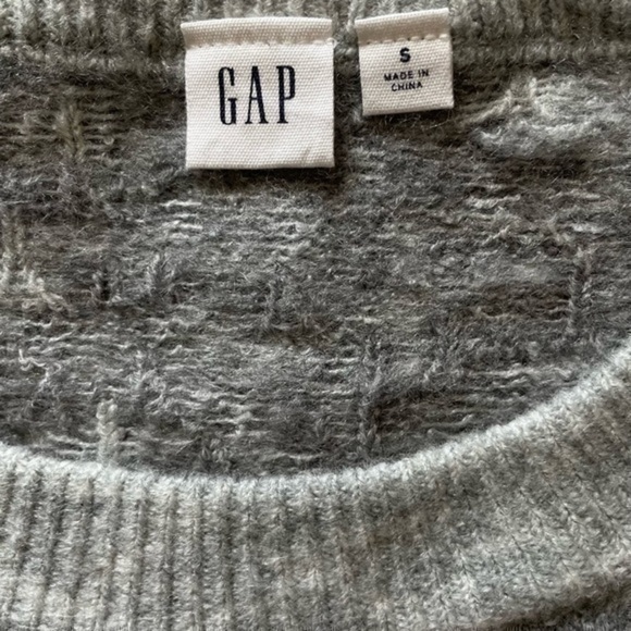 Gray Cheetah Soft Long Sleeve Sweater Size S - Picture 4 of 4